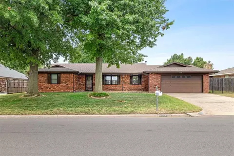 1704 S Reno Ave, El Reno, OK 73036