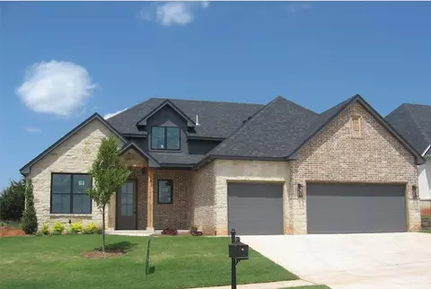4233 Emery Dr, Edmond, OK 73034