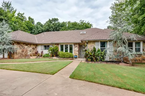 723 Sunny Brook Dr, Edmond, OK 73034