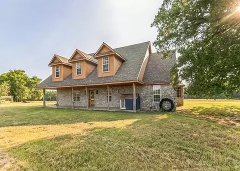 3772 Springdale Rd, Ardmore, OK 73401