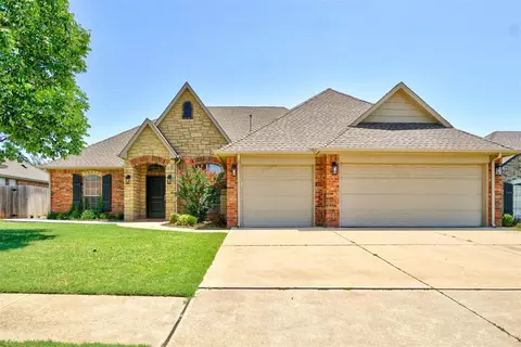 17008 Wales Green Ave, Edmond, OK 73012