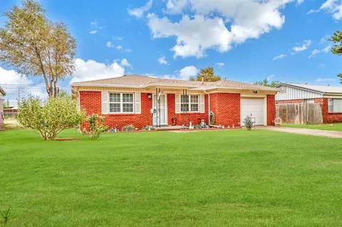 1029 Box St, Altus, OK 73521 photo 2