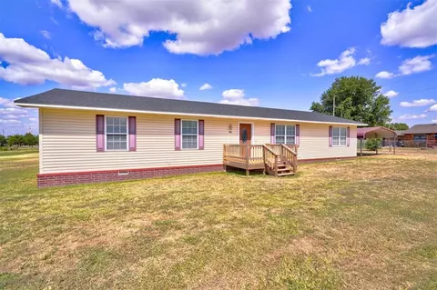 210 Maple St, Hinton, OK 73047 photo 5