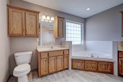 210 Maple St, Hinton, OK 73047 photo 33