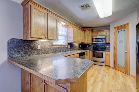 210 Maple St, Hinton, OK 73047 photo 13