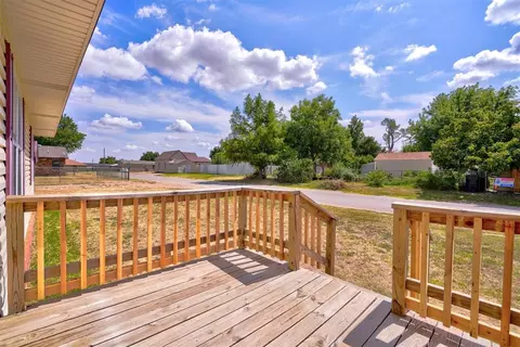 210 Maple St, Hinton, OK 73047 photo 6
