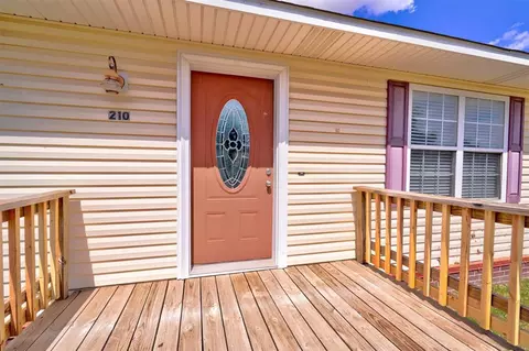 210 Maple St, Hinton, OK 73047 photo 3