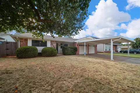 1104 Ridgeway Dr, Yukon, OK 73099