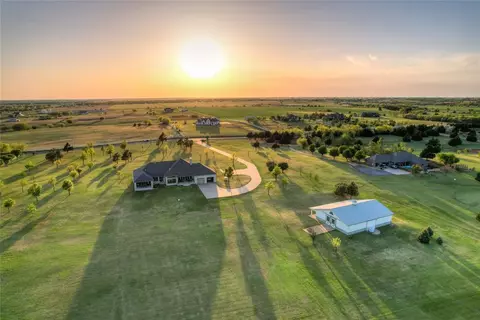 19450 N County Line Rd, Piedmont, OK 73078