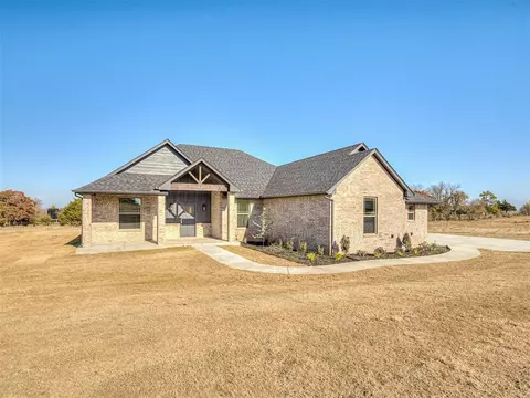4432 Raymond Ln, Guthrie, OK 73044
