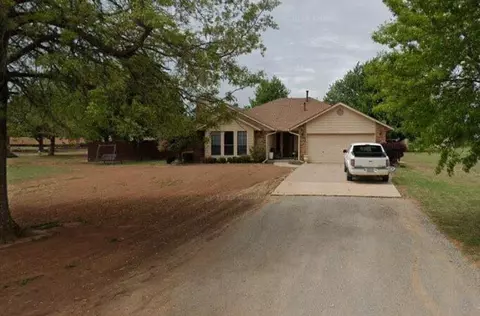 319 Mccomas Dr, Minco, OK 73059