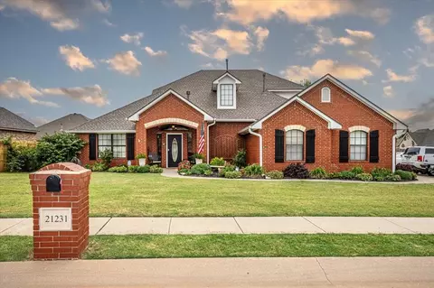21231 Lake Shadows Dr, Edmond, OK 73012