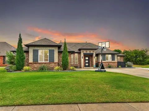 3124 Firewheel Rd, Edmond, OK 73013
