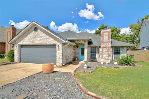 3253 Dove Crossing Dr, Norman, OK 73072