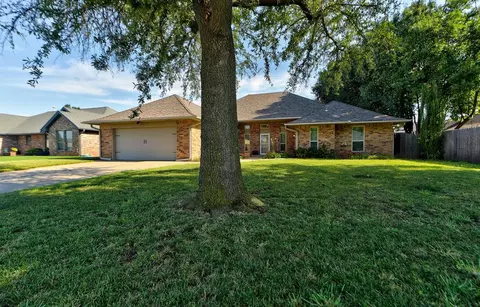 605 SW 112th St, Oklahoma City, OK 73170