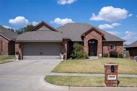 2618 Kadlan Dr, El Reno, OK 73036