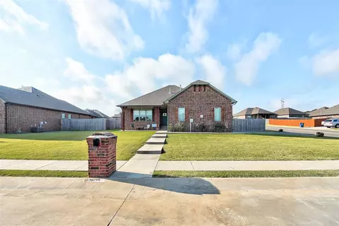 20722 Santa Fe Ave Cor, Harrah, OK 73045