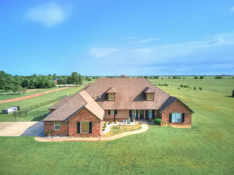 2900 Big Sky Cir, Yukon, OK 73099