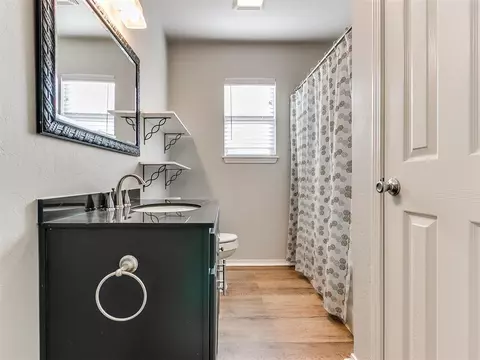 919 E Perkins Ave, Guthrie, OK 73044 photo 13