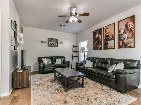 919 E Perkins Ave, Guthrie, OK 73044 photo 10