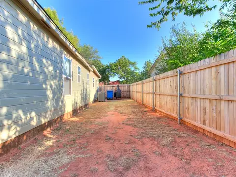 919 E Perkins Ave, Guthrie, OK 73044 photo 25