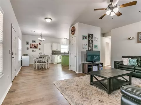 919 E Perkins Ave, Guthrie, OK 73044 photo 12