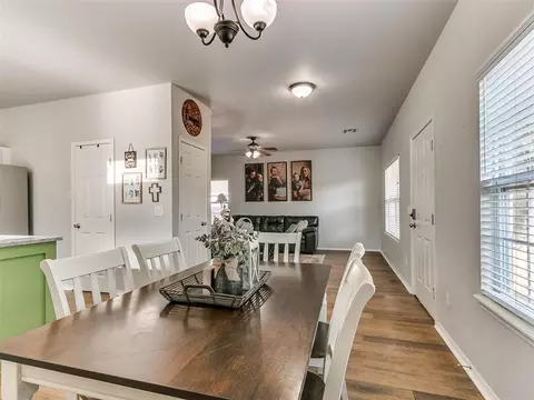 919 E Perkins Ave, Guthrie, OK 73044 photo 5