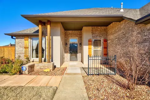 417 E Atlanta Ter, Mustang, OK 73064