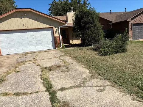 821 NW 110 St, Oklahoma City, OK 73114
