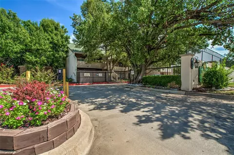 11140 Stratford Dr #610, Oklahoma City, OK 73120