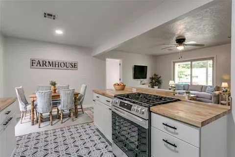 116 E Haddock St, Norman, OK 73069 photo 7