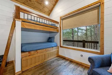 Bedroom - 88 E Fork Cir, Broken Bow, OK 74728 photo 4 of 5