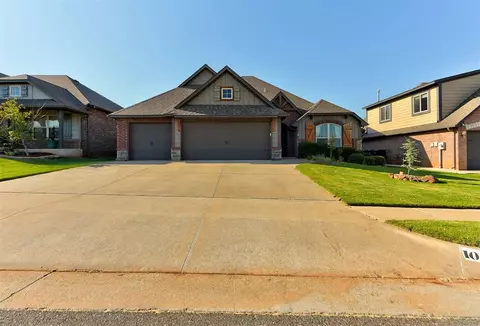 10008 NW 141st St, Yukon, OK 73099