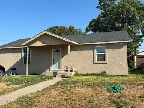 606 NE 3rd St, Guymon, OK 73942 photo 1