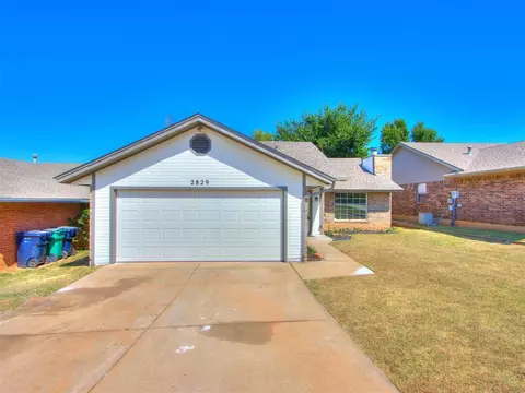 2829 Green Canyon Dr, Edmond, OK 73013