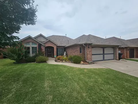 16805 Ventana Blvd, Edmond, OK 73012