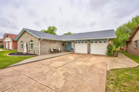 10913 N Blackwelder Ave, Oklahoma City, OK 73120