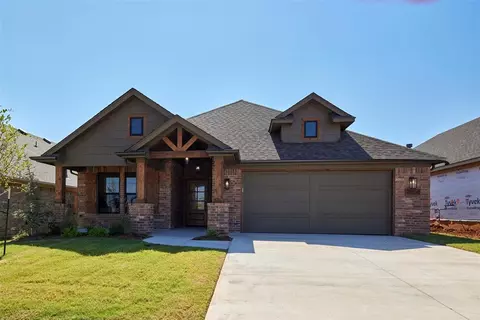 7904 NW 163rd St, Edmond, OK 73013