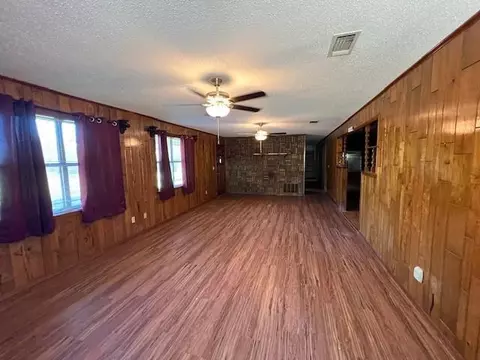 2015 Rodeo Rd, Broken Bow, OK 74728 photo 3