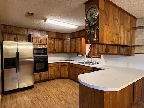 2015 Rodeo Rd, Broken Bow, OK 74728 photo 6
