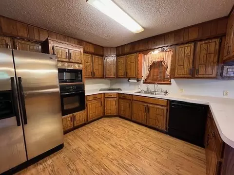 2015 Rodeo Rd, Broken Bow, OK 74728 photo 7