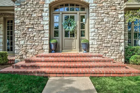 1501 Peachtree Ct, Edmond, OK 73025