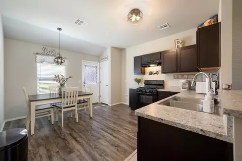 1404 Travertine Pl, Noble, OK 73068