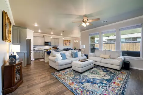 6262 NW 177th Cir, Edmond, OK 73012