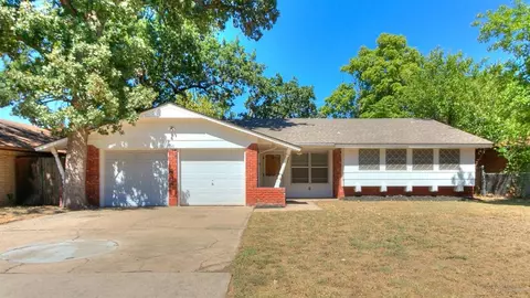 8021 NW 31st St, Bethany, OK 73008