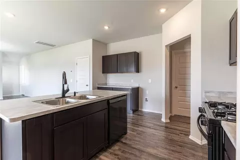 501 E Oak Tree Ave, Perkins, OK 74059 photo 15