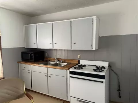 1409 E Hemlock St, Altus, OK 73521 photo 7