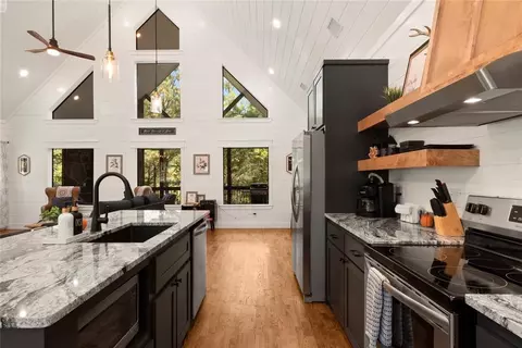 56 Bear Cedar Trl, Broken Bow, OK 74728 photo 6