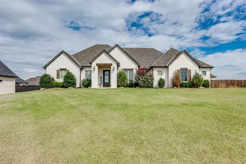 1318 Breve Ct, Newcastle, OK 73065
