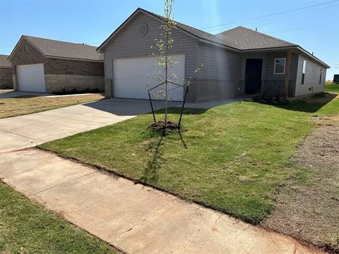 9432 NW 115th St, Yukon, OK 73099